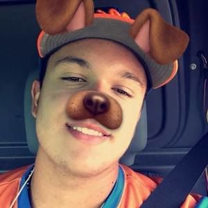 Meet your Posher, Manuel